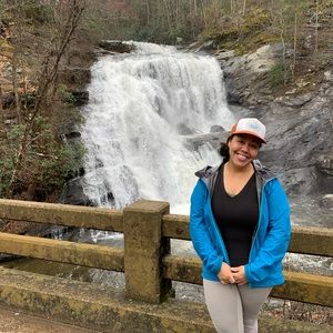 Meet your Posher, Sara